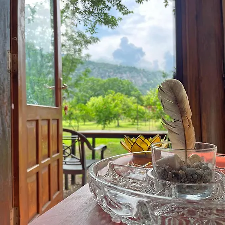 Maki çıralı Otel 3*